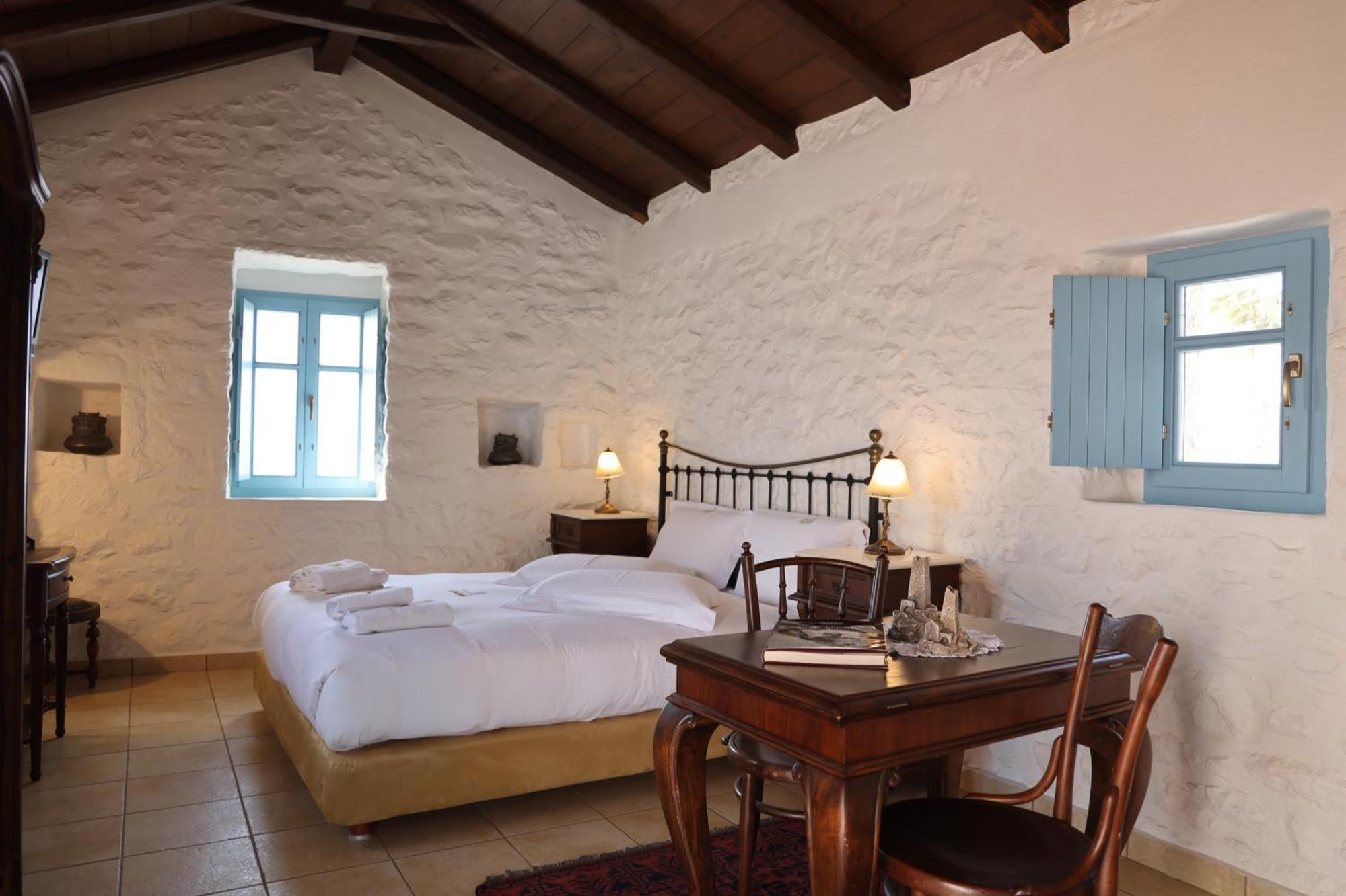 Lithos Stone Suites Areopoli Habitación foto