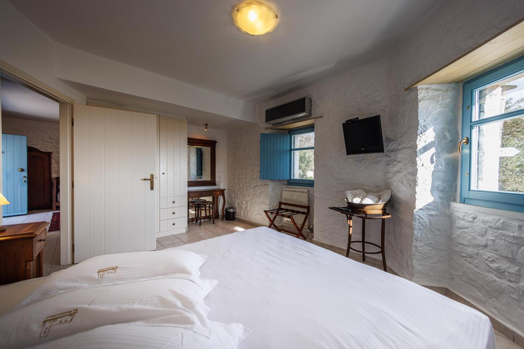 Lithos Stone Suites Areopoli Habitación foto