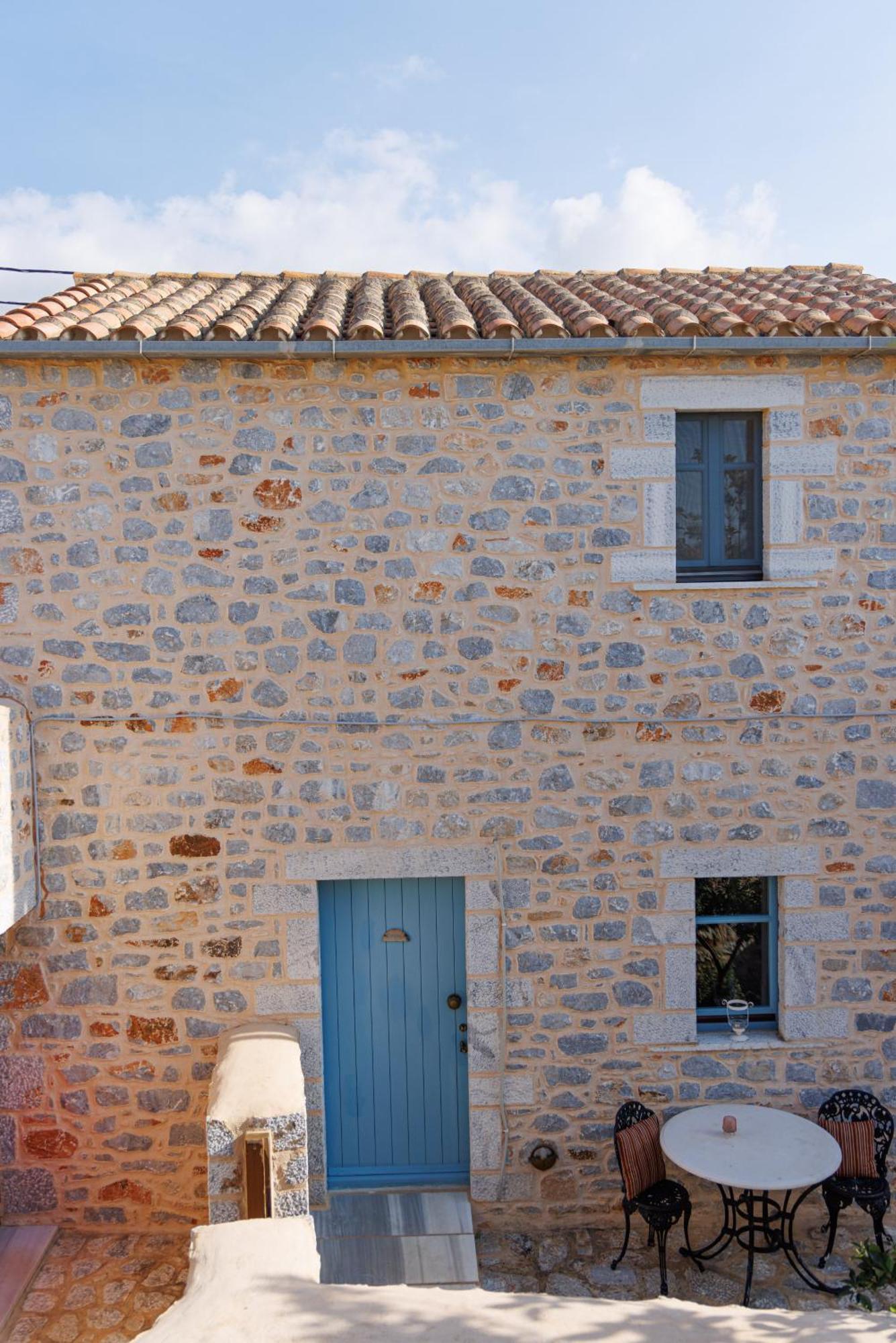 Lithos Stone Suites Areopoli Habitación foto