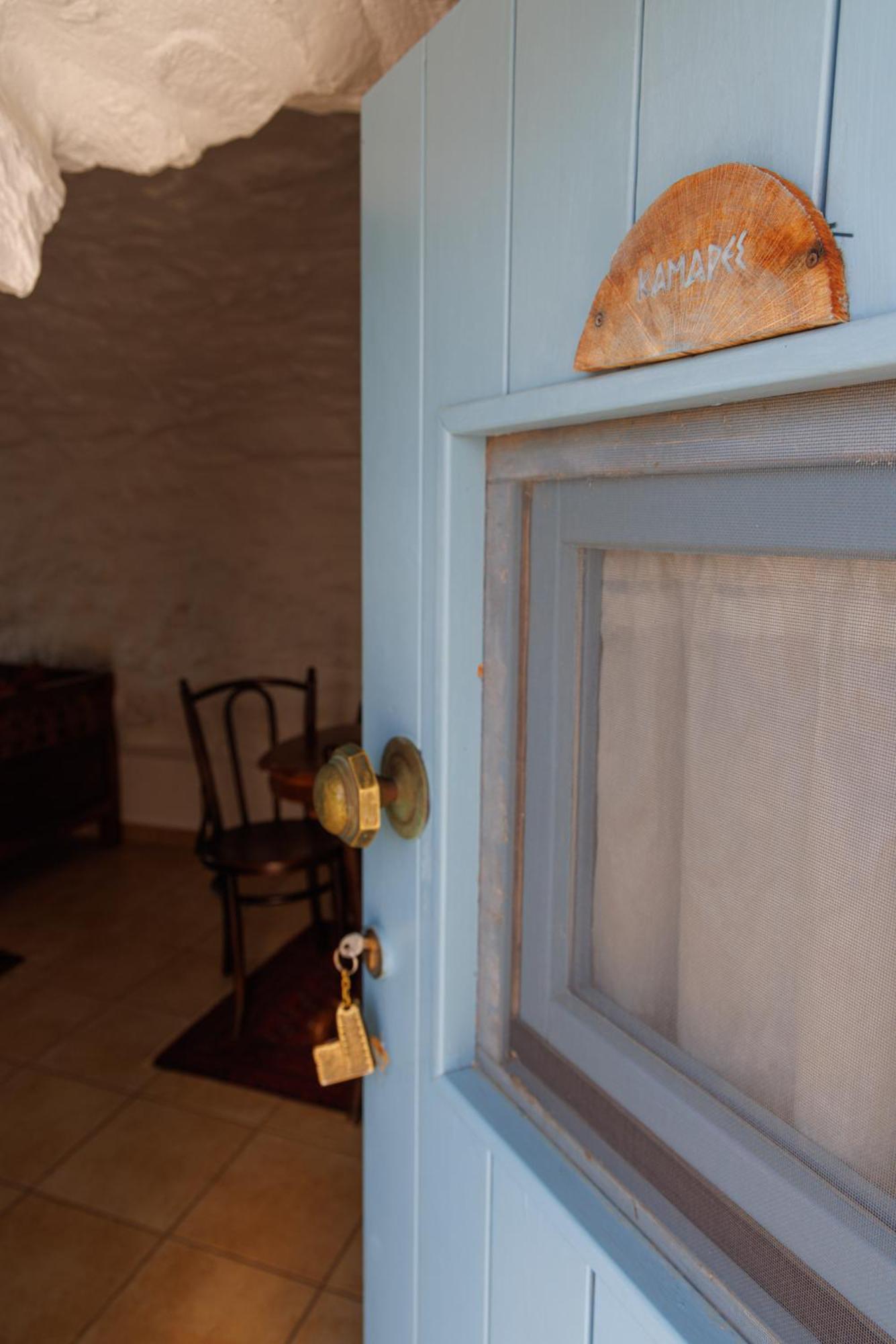 Lithos Stone Suites Areopoli Habitación foto